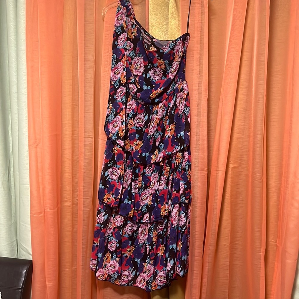 one shoulder dress